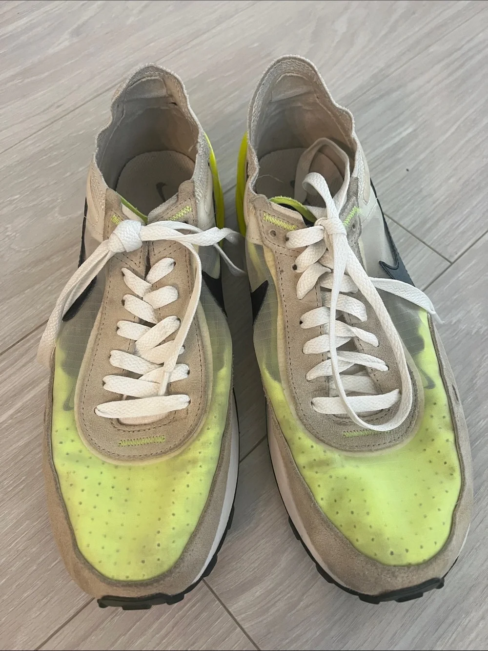 Nike Waffle One Sneakers Women's 8.5 Summit White Electric Green DN4696-101